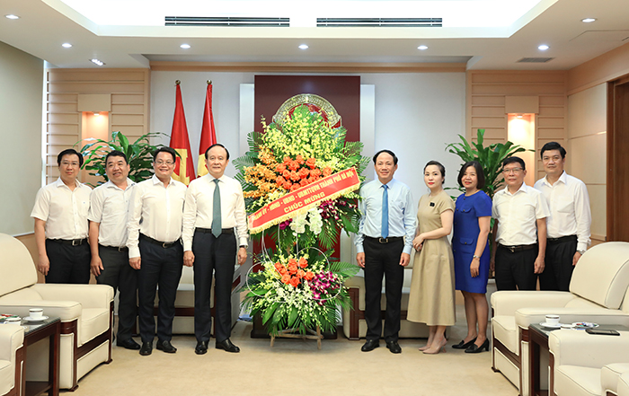 Lãnh đạo TP Hà Nội thăm, chúc mừng Bộ Thông tin và Truyền thông, các cơ quan báo chí